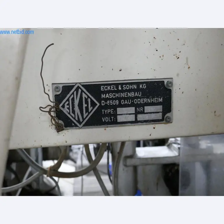 Máquinas, acessórios para máquinas, veículos e armazém de vinhos espumantes-35