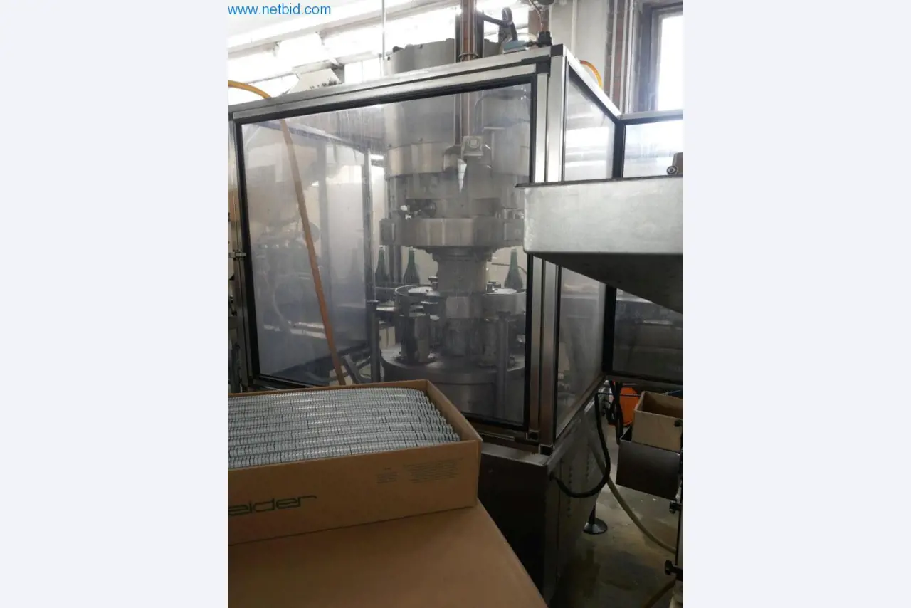 Máquinas, acessórios para máquinas, veículos e armazém de vinhos espumantes-37