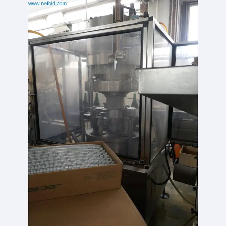 Máquinas, acessórios para máquinas, veículos e armazém de vinhos espumantes-37