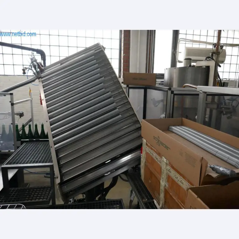 Máquinas, acessórios para máquinas, veículos e armazém de vinhos espumantes-38