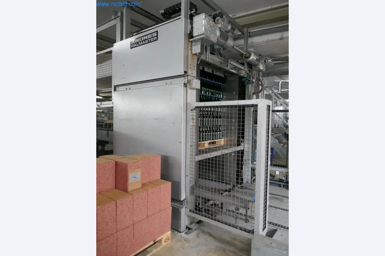 Máquinas, acessórios para máquinas, veículos e armazém de vinhos espumantes-3