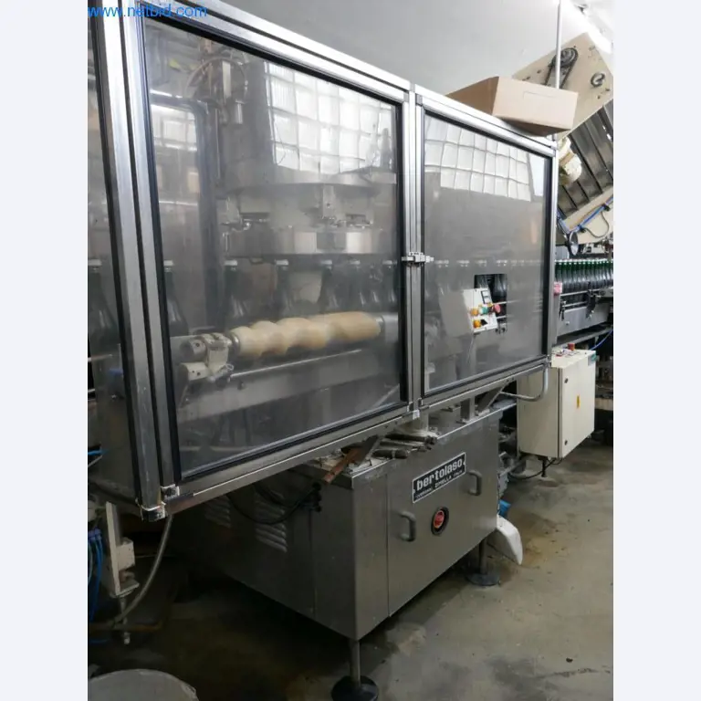 Máquinas, acessórios para máquinas, veículos e armazém de vinhos espumantes-40