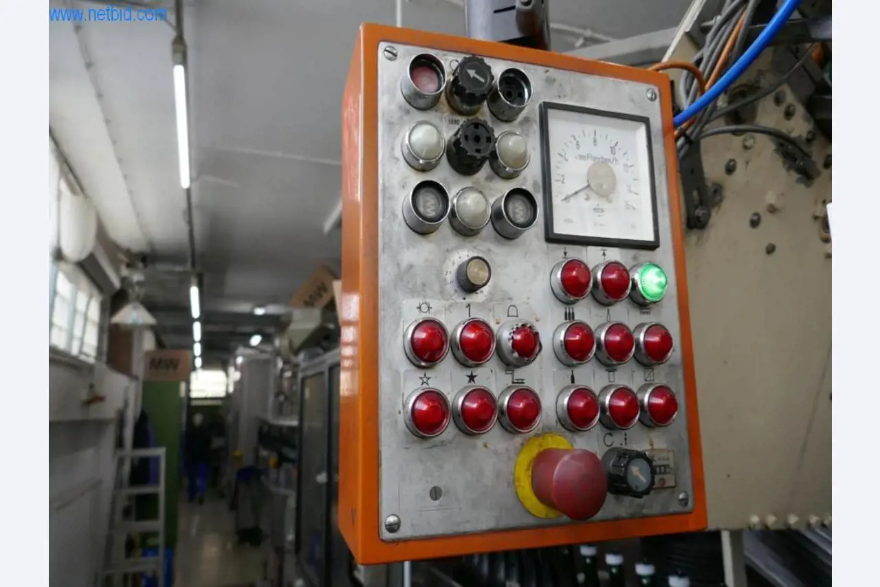 Máquinas, acessórios para máquinas, veículos e armazém de vinhos espumantes-46