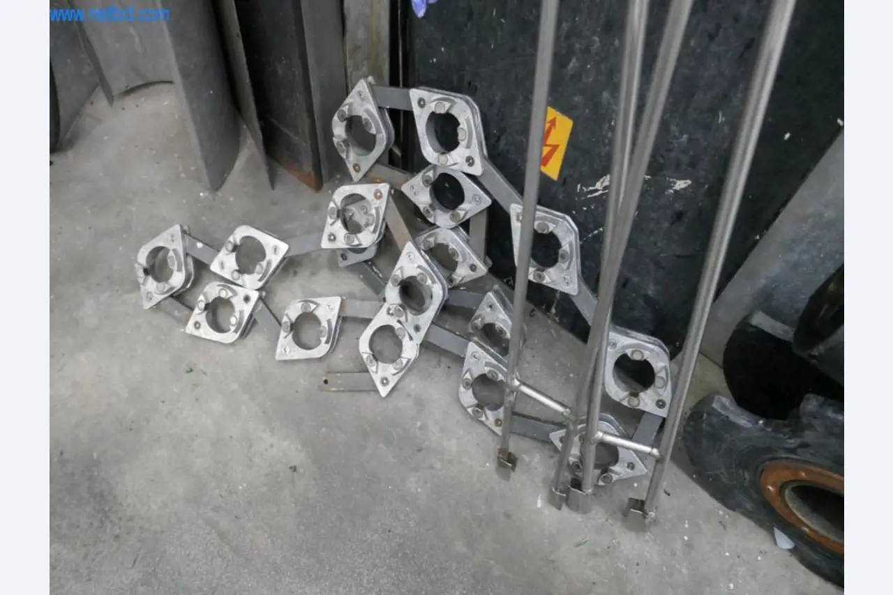 Máquinas, acessórios para máquinas, veículos e armazém de vinhos espumantes-47