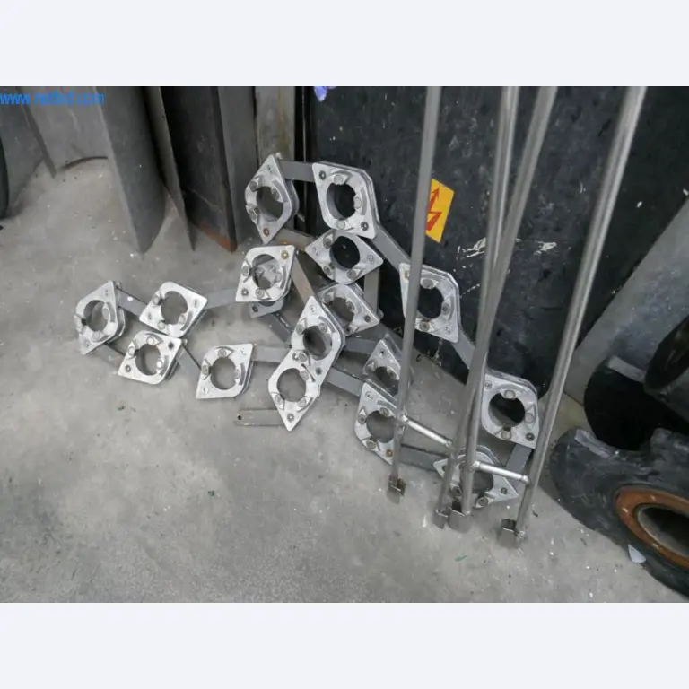 Máquinas, acessórios para máquinas, veículos e armazém de vinhos espumantes-47