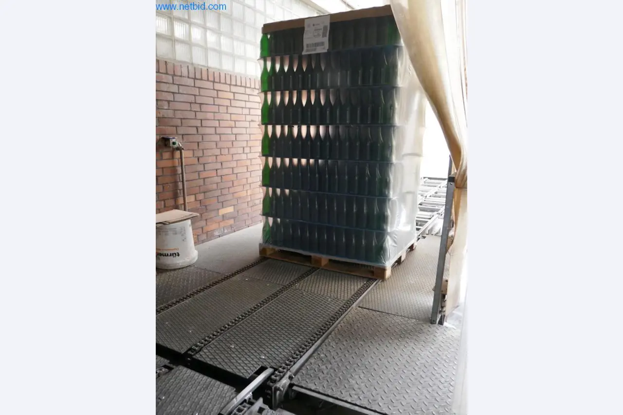 Máquinas, acessórios para máquinas, veículos e armazém de vinhos espumantes-4