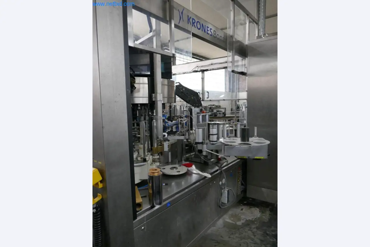 Máquinas, acessórios para máquinas, veículos e armazém de vinhos espumantes-58