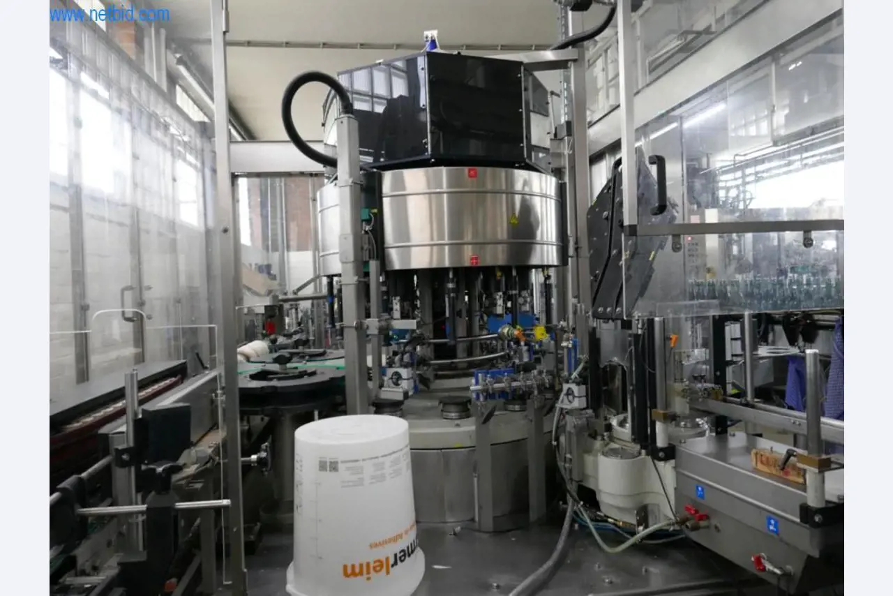 Máquinas, acessórios para máquinas, veículos e armazém de vinhos espumantes-60