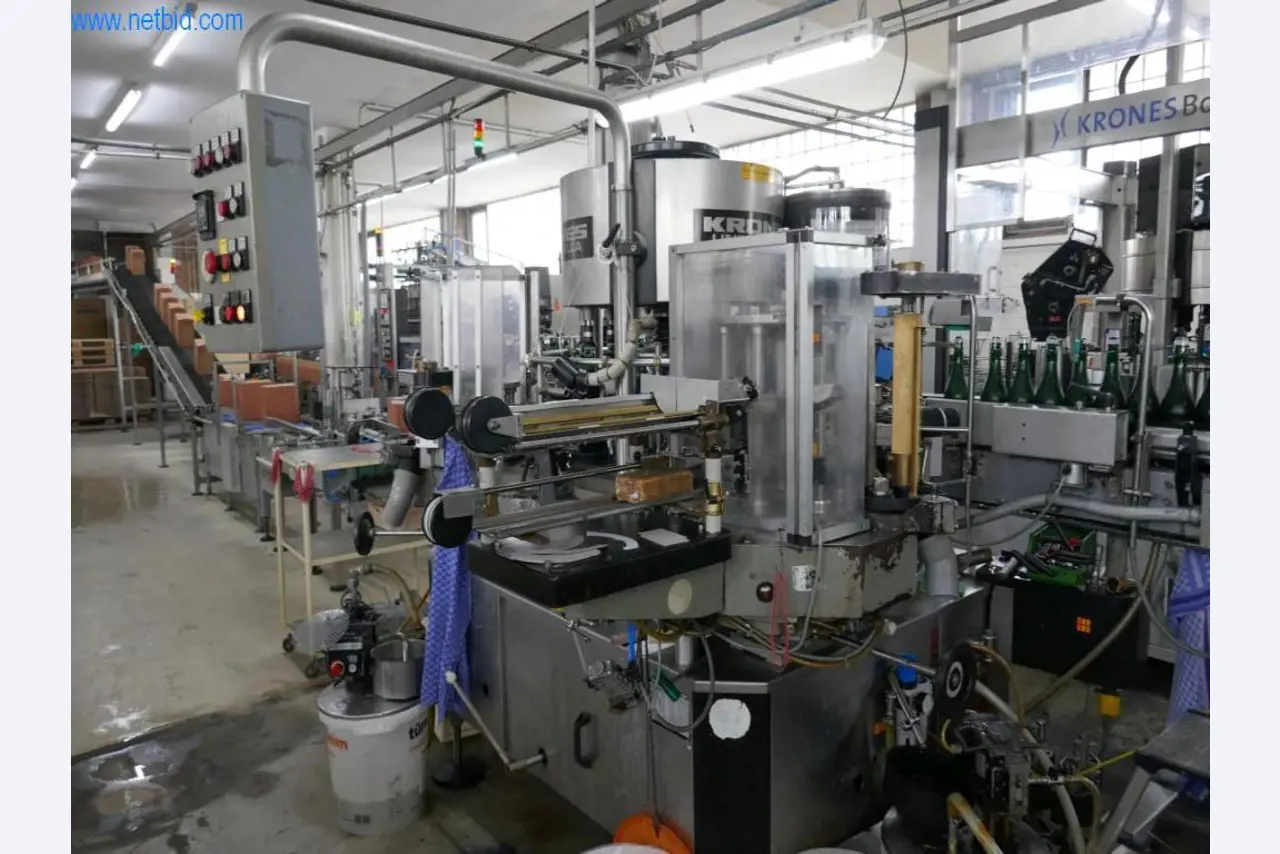 Máquinas, acessórios para máquinas, veículos e armazém de vinhos espumantes-64