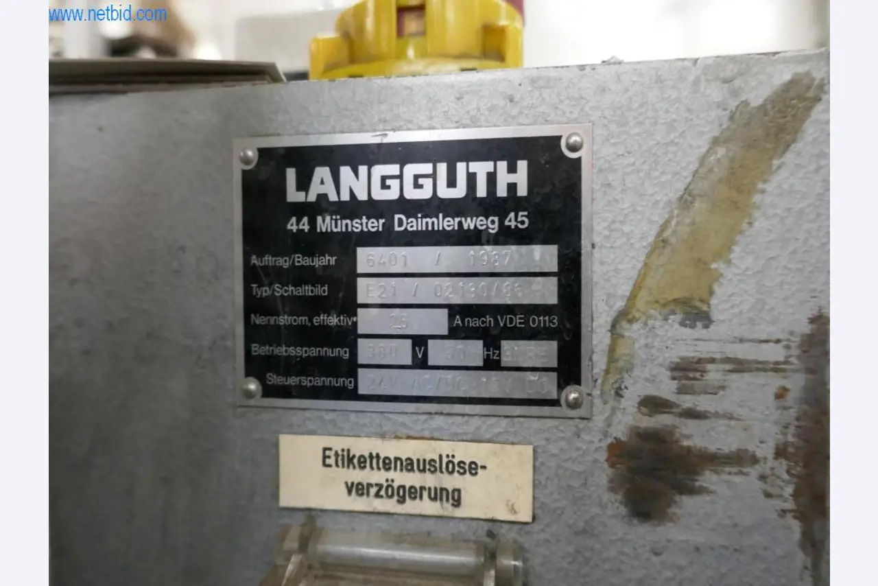 Máquinas, acessórios para máquinas, veículos e armazém de vinhos espumantes-85