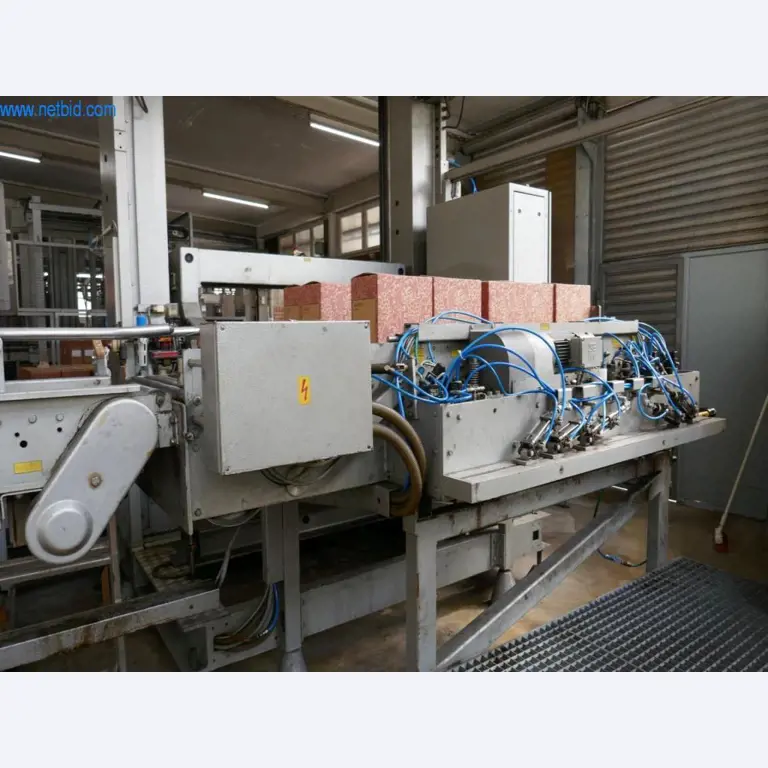 Máquinas, acessórios para máquinas, veículos e armazém de vinhos espumantes-90