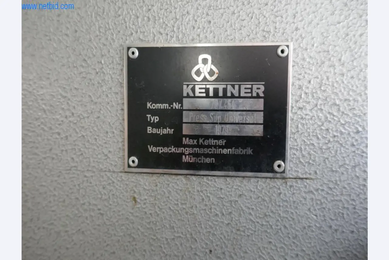 Máquinas, acessórios para máquinas, veículos e armazém de vinhos espumantes-95