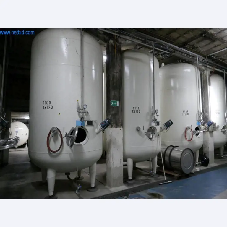 Máquinas, acessórios para máquinas, veículos e armazém de vinhos espumantes-2