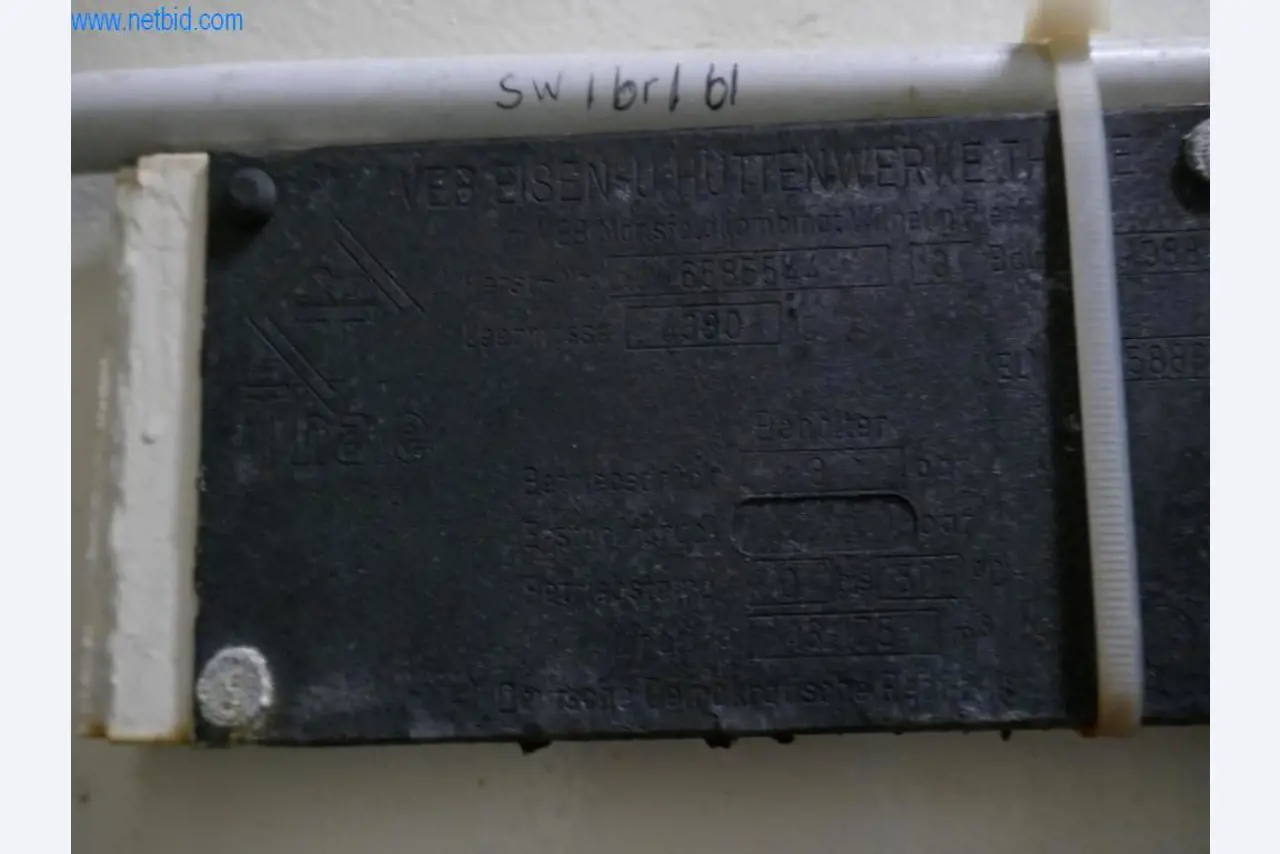 Máquinas, acessórios para máquinas, veículos e armazém de vinhos espumantes-8