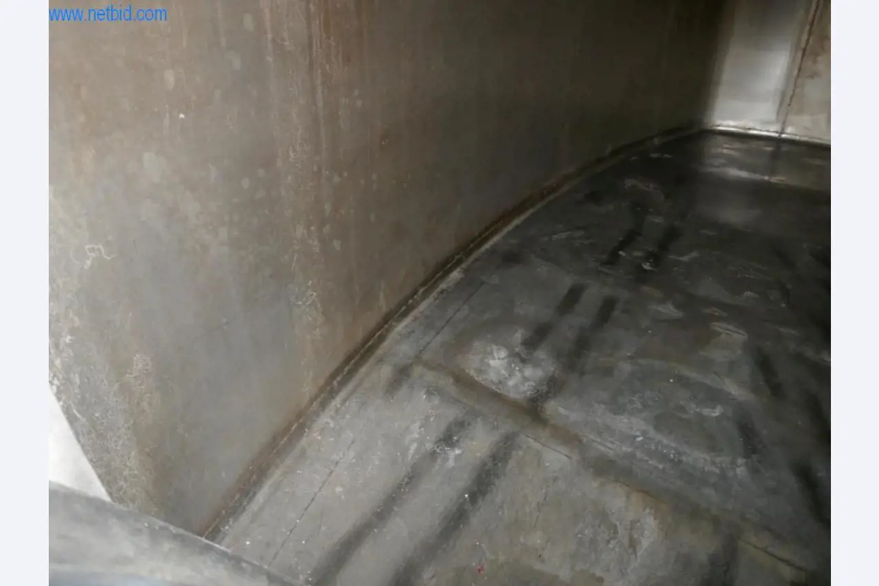 Máquinas, acessórios para máquinas, veículos e armazém de vinhos espumantes-4