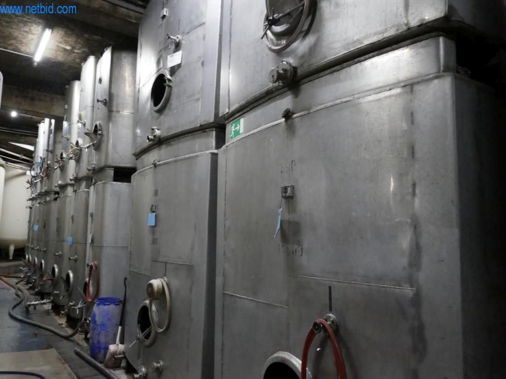 Máquinas, accesorios de máquinas, vehículos y almacén de vino espumoso-5