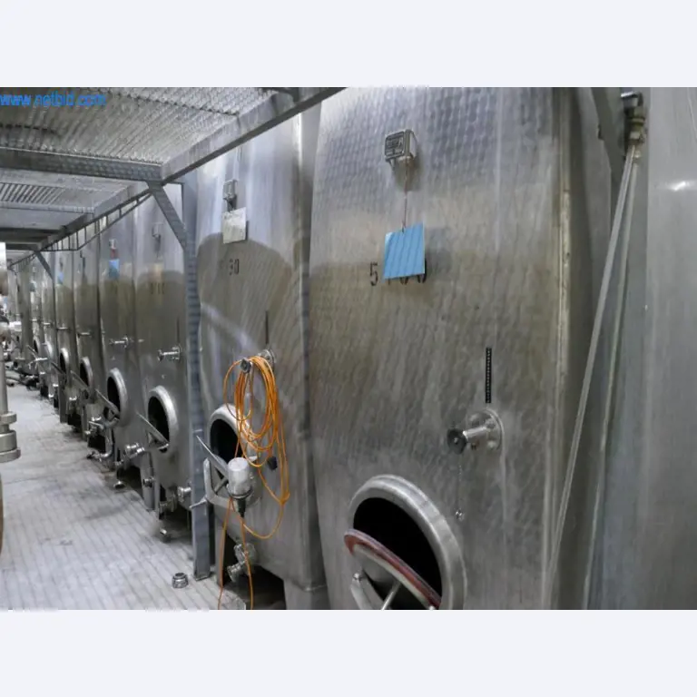 Máquinas, acessórios para máquinas, veículos e armazém de vinhos espumantes-6