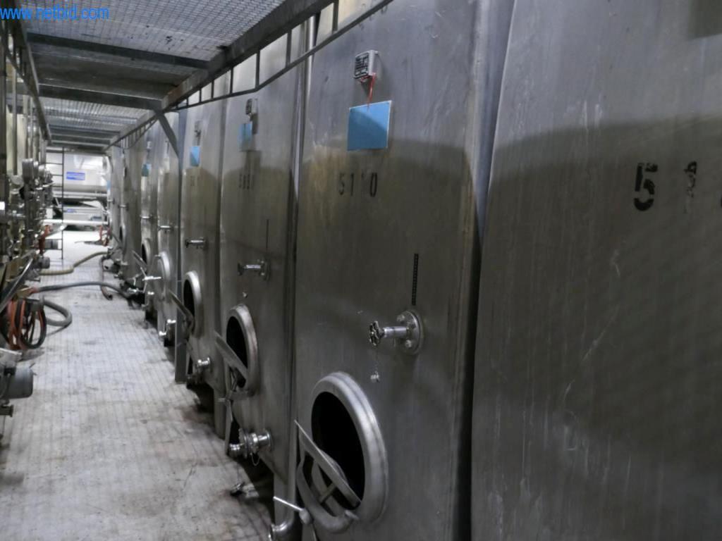 Máquinas, accesorios de máquinas, vehículos y almacén de vino espumoso-7