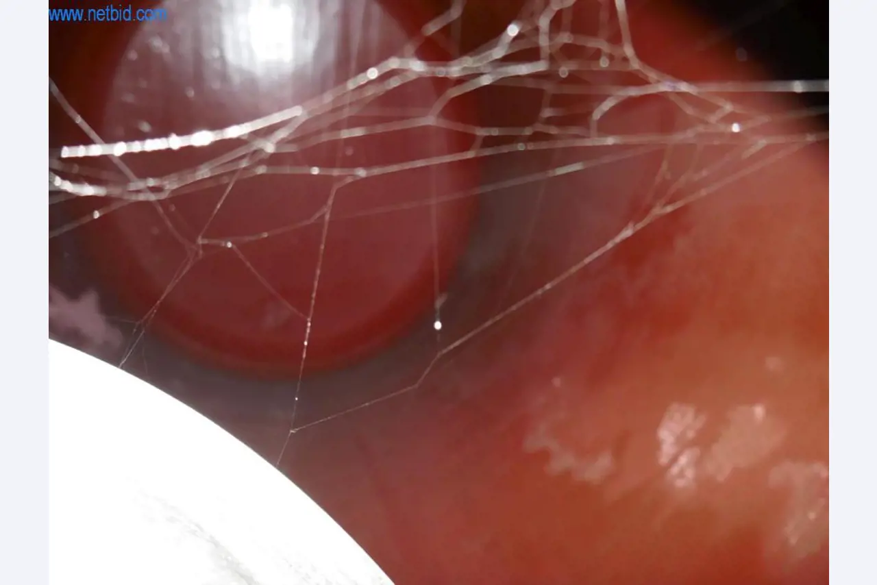 Máquinas, acessórios para máquinas, veículos e armazém de vinhos espumantes-6