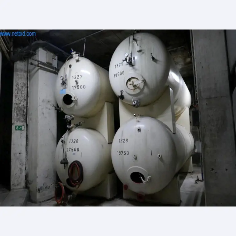 Máquinas, acessórios para máquinas, veículos e armazém de vinhos espumantes-1