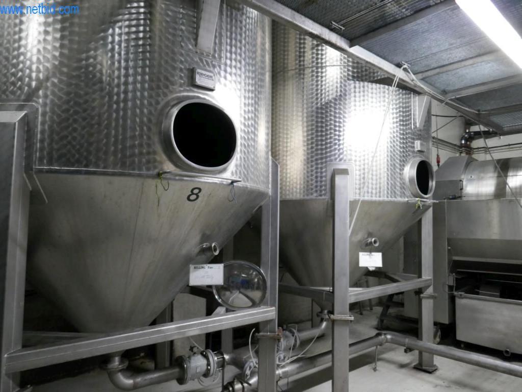 Máquinas, acessórios para máquinas, veículos e armazém de vinhos espumantes-1