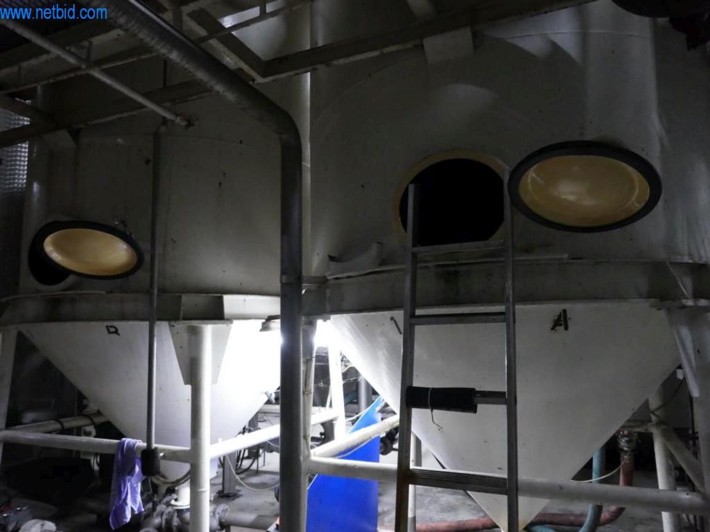 Stroji, strojna oprema, vozila in skladišče penečega vina-2