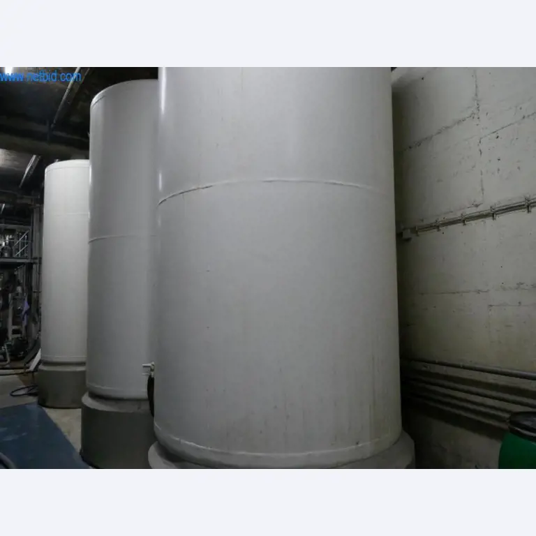 Máquinas, acessórios para máquinas, veículos e armazém de vinhos espumantes-1