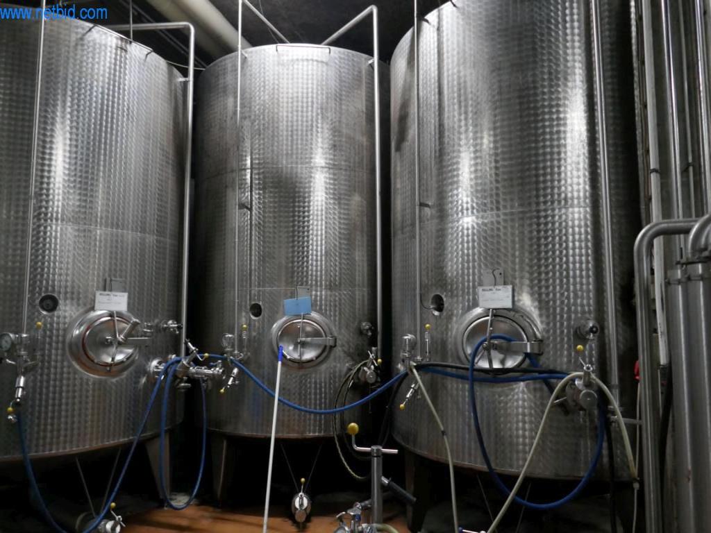 Máquinas, accesorios de máquinas, vehículos y almacén de vino espumoso-1