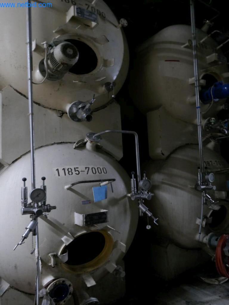 Máquinas, accesorios de máquinas, vehículos y almacén de vino espumoso-2