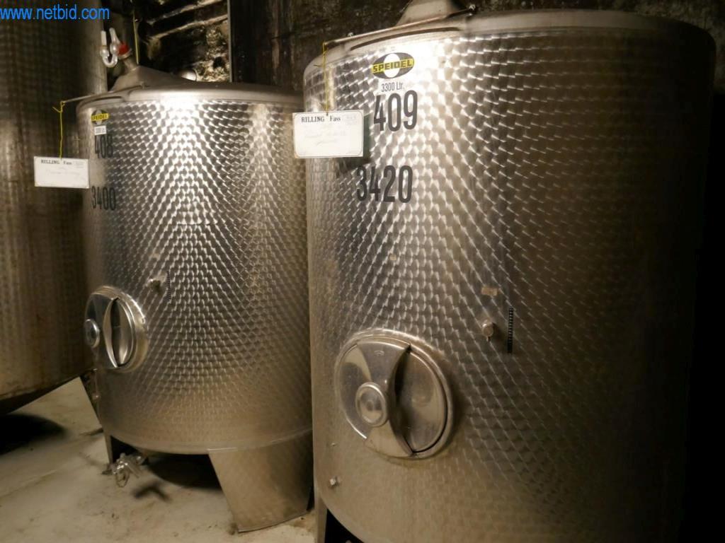 Stroji, strojna oprema, vozila in skladišče penečega vina-1