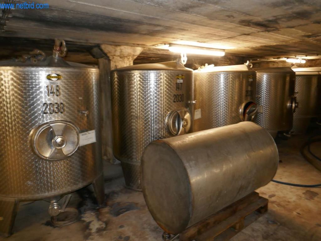 Stroji, strojna oprema, vozila in skladišče penečega vina-4