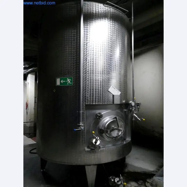 Máquinas, acessórios para máquinas, veículos e armazém de vinhos espumantes-5