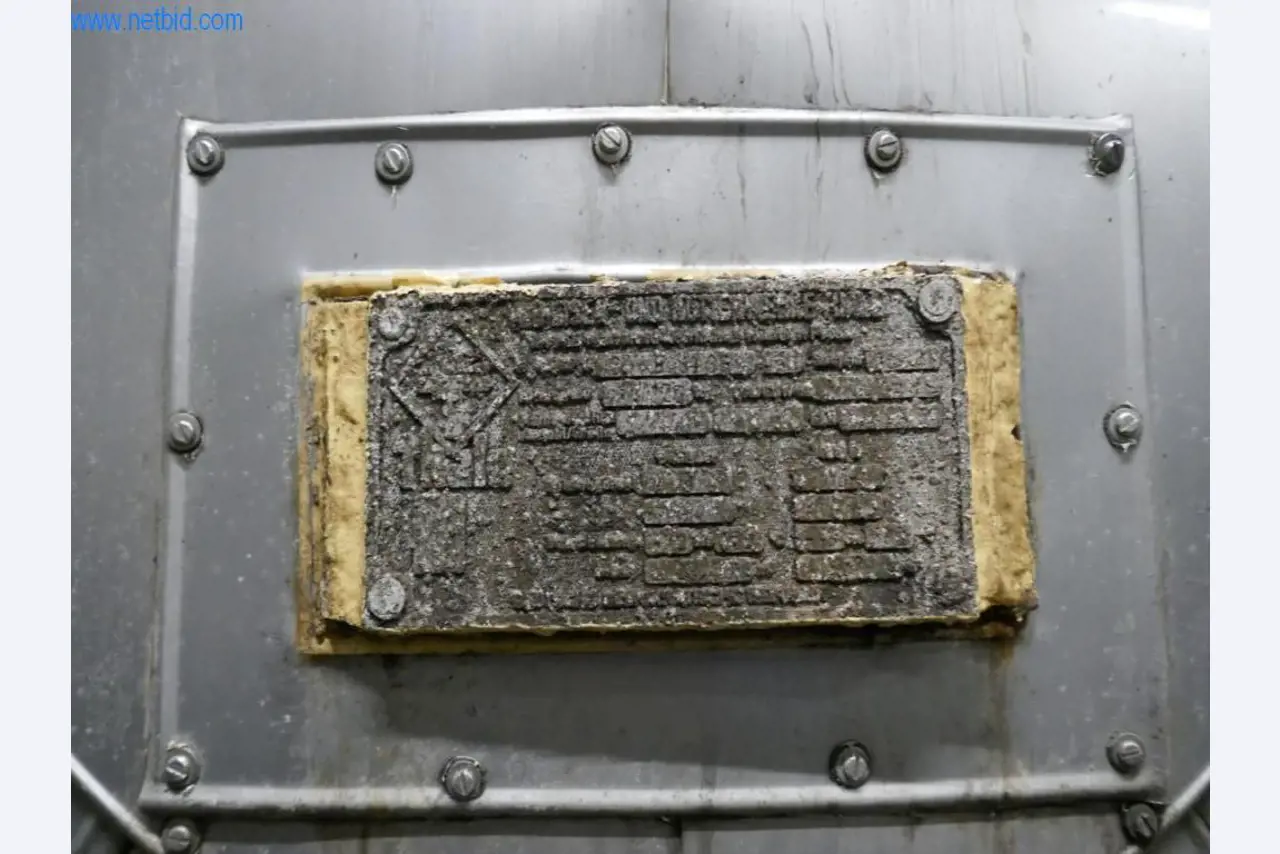 Máquinas, acessórios para máquinas, veículos e armazém de vinhos espumantes-3