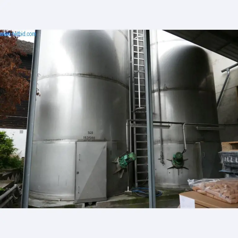 Máquinas, acessórios para máquinas, veículos e armazém de vinhos espumantes-1