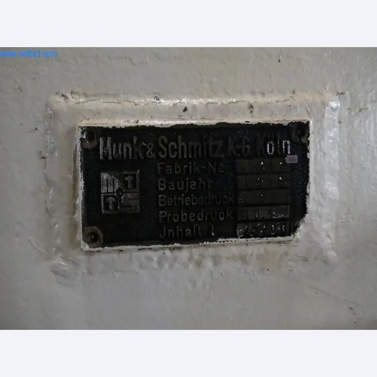 Máquinas, acessórios para máquinas, veículos e armazém de vinhos espumantes-4