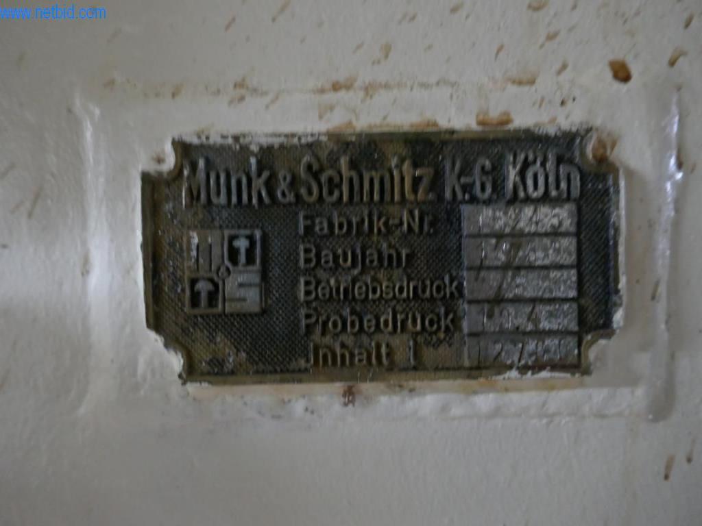 Machines, machine accessories, vehicles and the sparkling wine warehouse -5