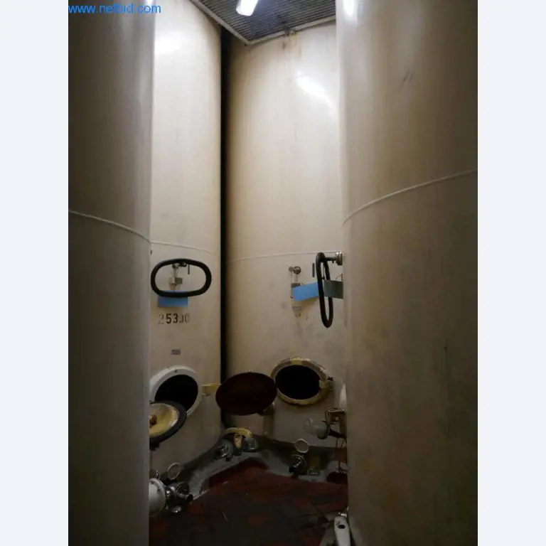 Maszyny, akcesoria do maszyn, pojazdy i magazyn win musujących-1