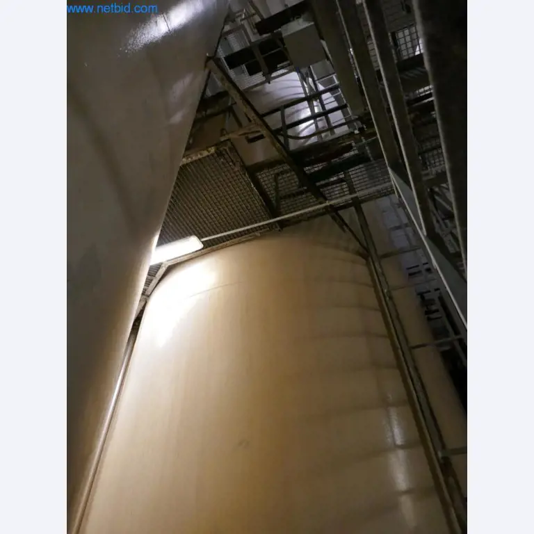 Maszyny, akcesoria do maszyn, pojazdy i magazyn win musujących-2