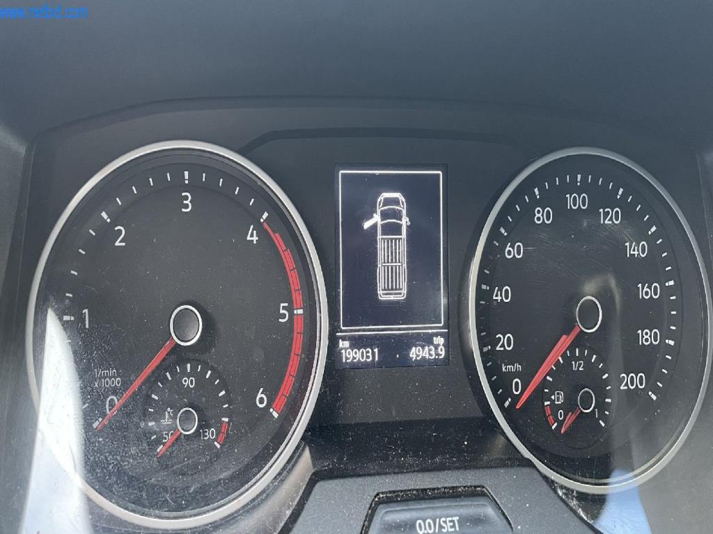 Máquinas e equipamentos de produção de panificação para uma confeitaria e pastelaria-12