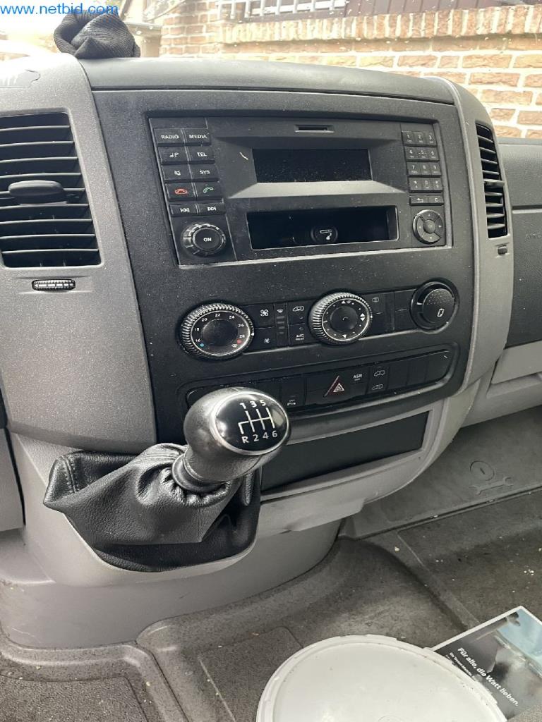 Máquinas e equipamentos de produção de panificação para uma confeitaria e pastelaria-10