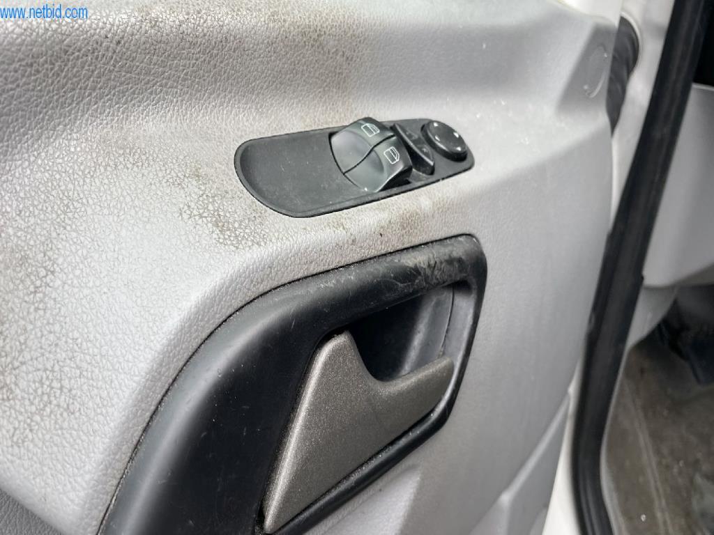 Máquinas e equipamentos de produção de panificação para uma confeitaria e pastelaria-12