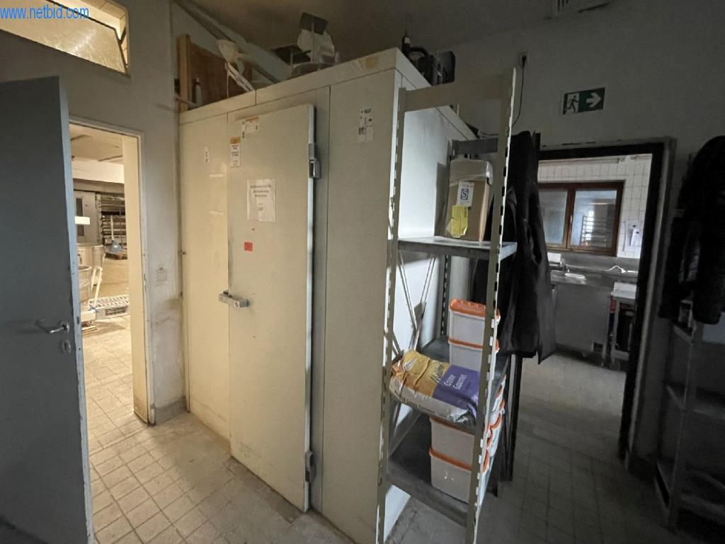 Máquinas e equipamentos de produção de panificação para uma confeitaria e pastelaria-2