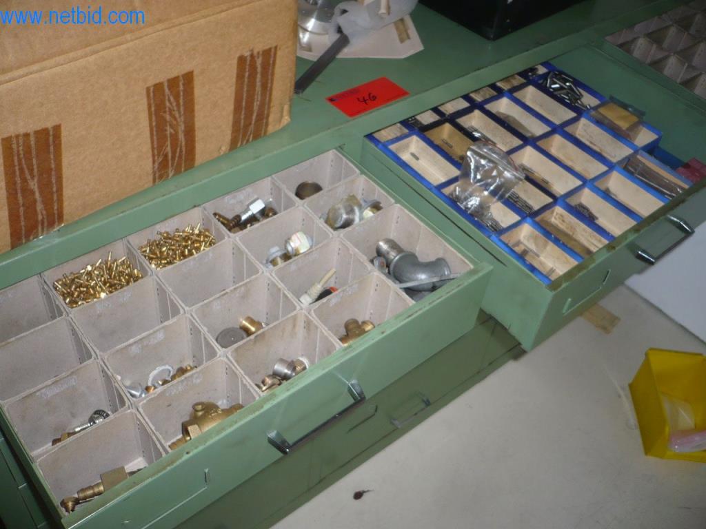 Machines pour le travail des métaux (pièces tournées et fraisées)-2