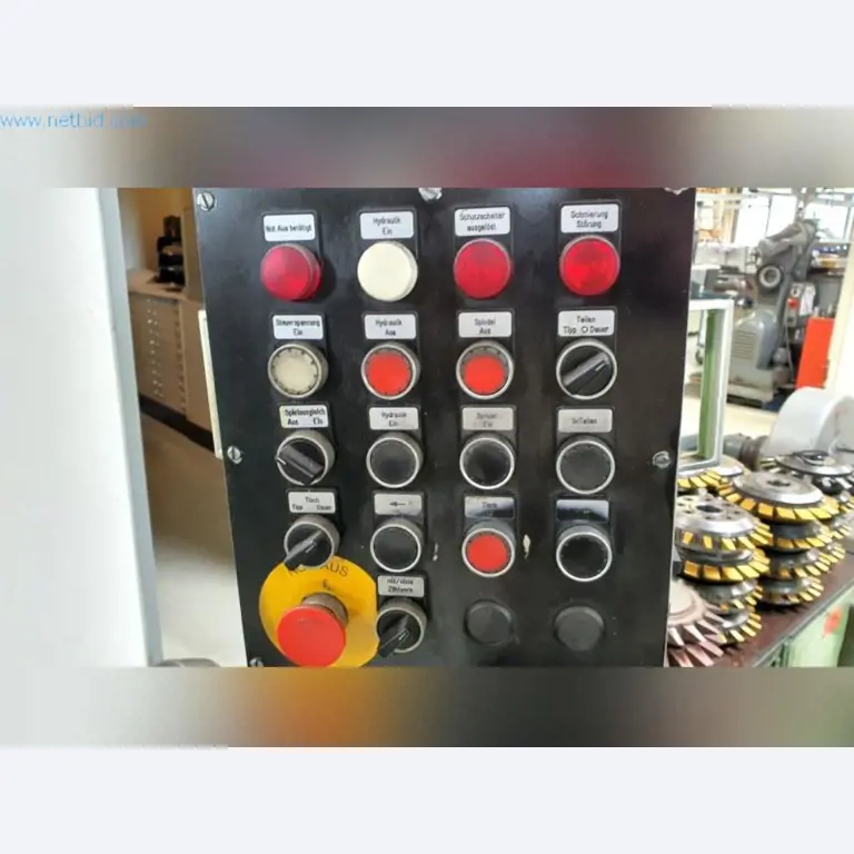 Maschinen zur Herstellung von Walzfräsern-3