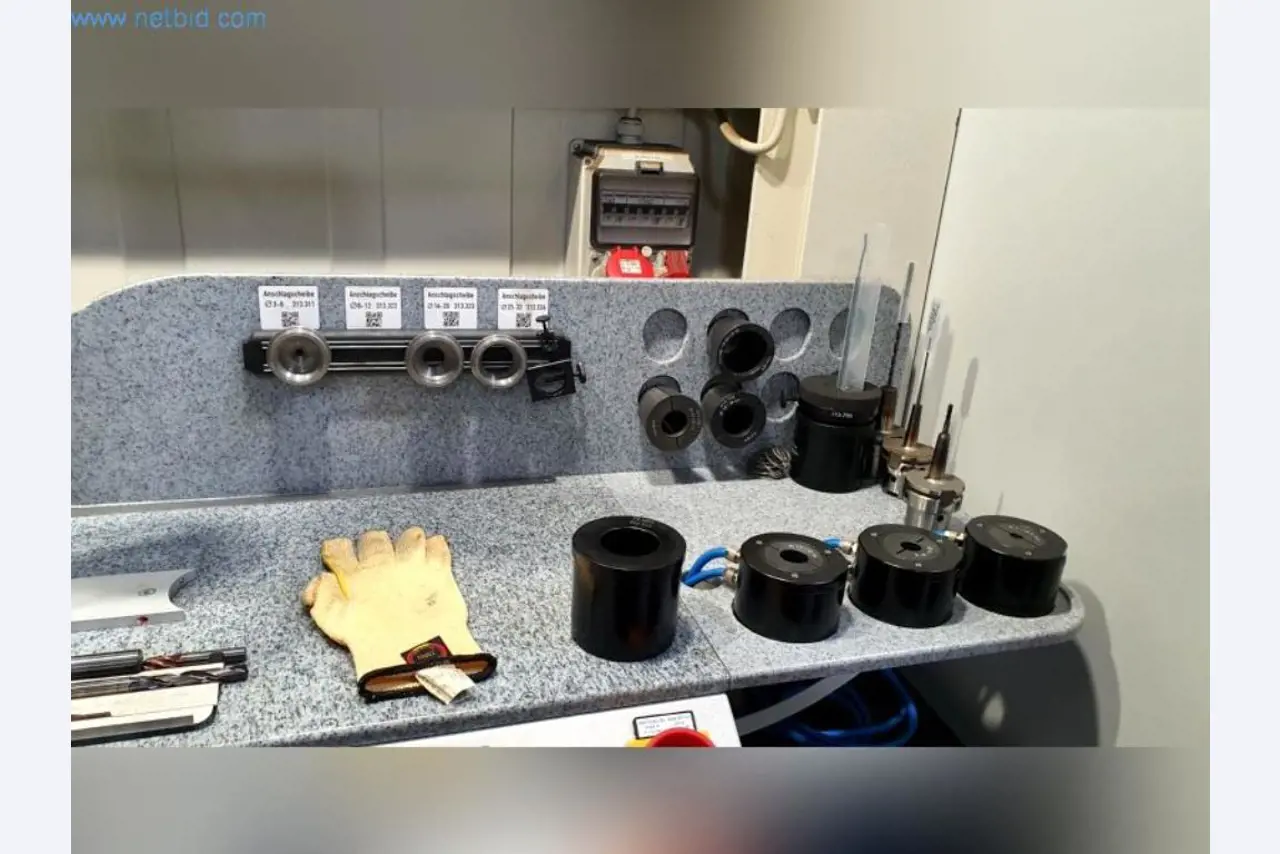 Maschinen zur Herstellung von Walzfräsern-3
