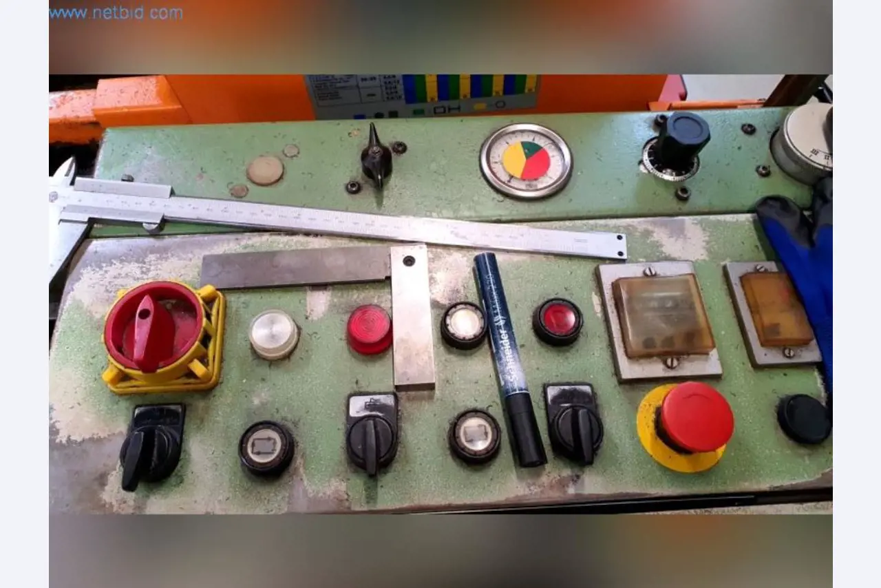 Maschinen zur Herstellung von Walzfräsern-2