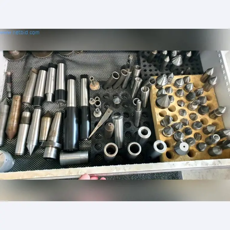 Maschinen zur Herstellung von Walzfräsern-11