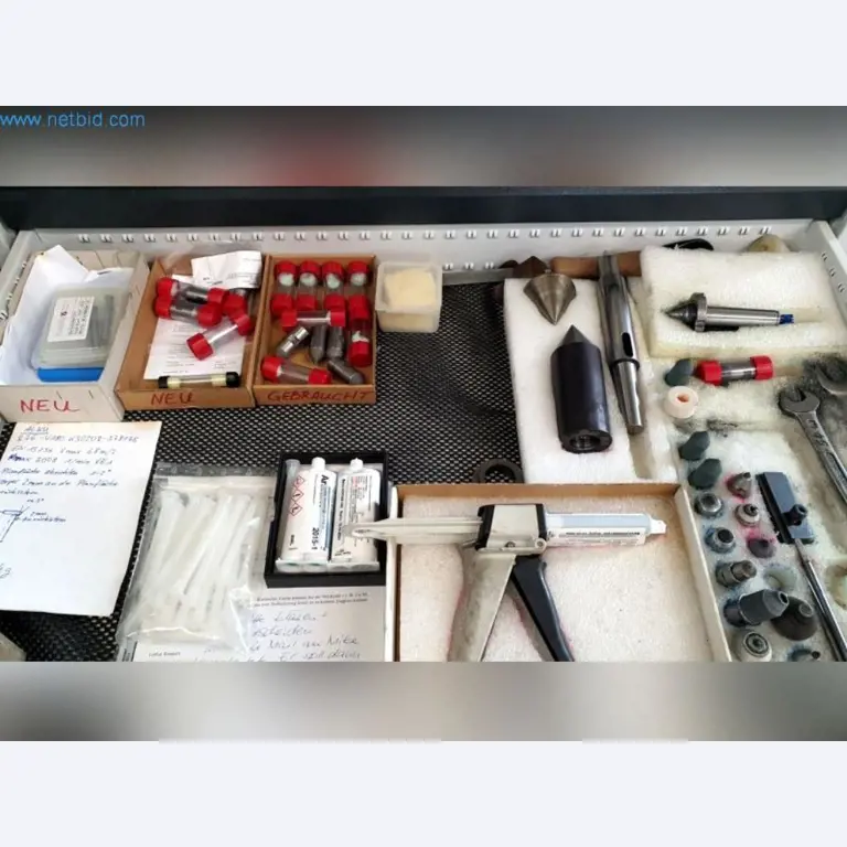 Maschinen zur Herstellung von Walzfräsern-8