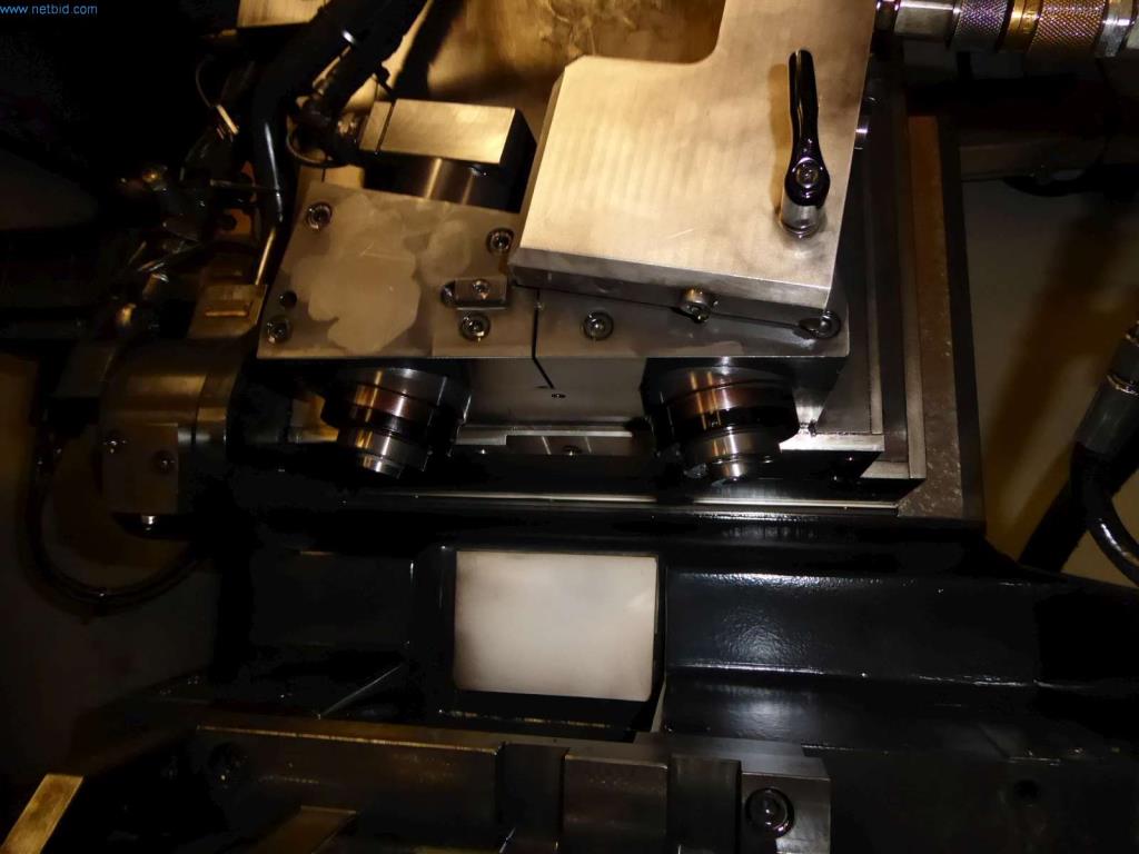 Maschinen zur Herstellung von Walzfräsern-8