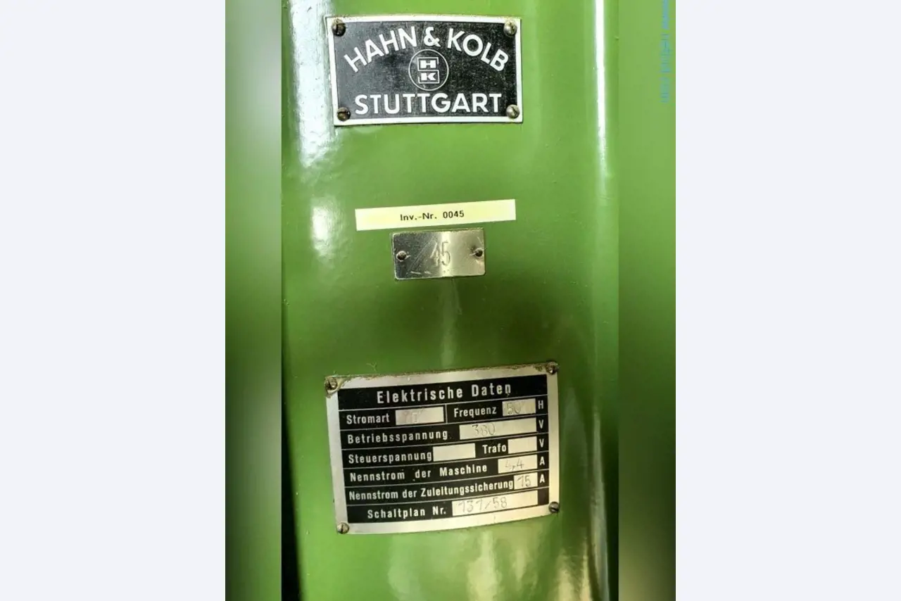 Maschinen zur Herstellung von Walzfräsern-4